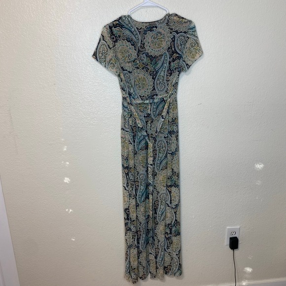WYLDR Paisley Printed V Neck Maxi Dress W/ Front Split Size Small - Picture 8 of 10